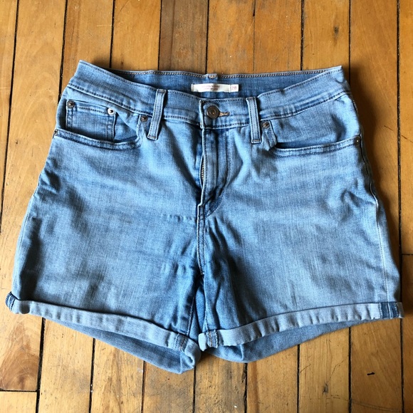 Levi’s Mid Length Shorts | Light Wash Denim - Picture 2 of 5